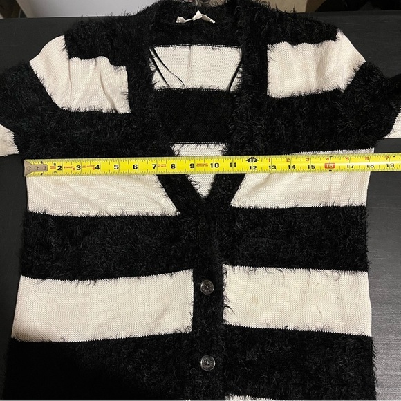 Two By Vince Camuto Black White Striped Long Sleeve Button Front Cardigan Sz XS - Picture 6 of 7